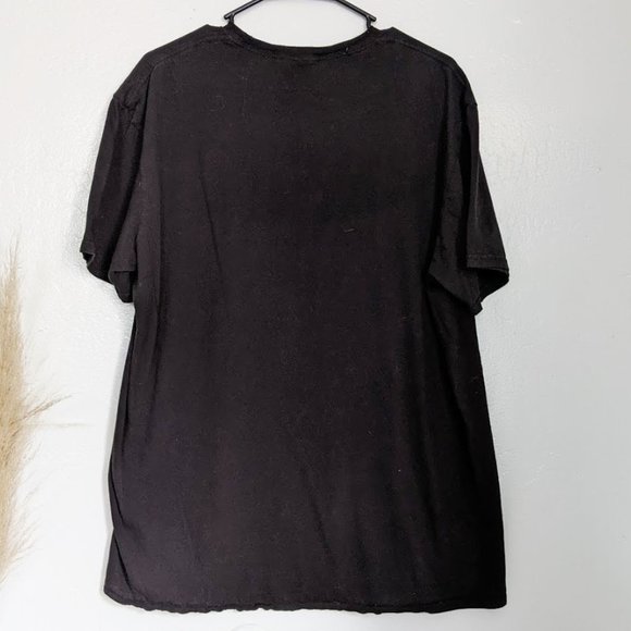 FRIENDS CENTRAL PERK GRAPHIC TEE BLACK - Picture 3 of 4